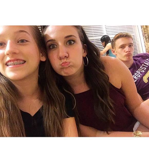 Meet your Posher, Skylar