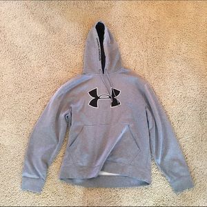 Gray & Black Under Armour Sweatshirt