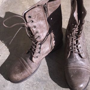 Steve Madden Troopa Boots