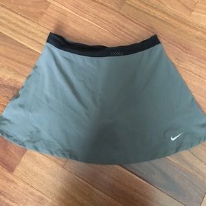 gray nike tennis skirt