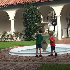 Meet your Posher, Vanessa