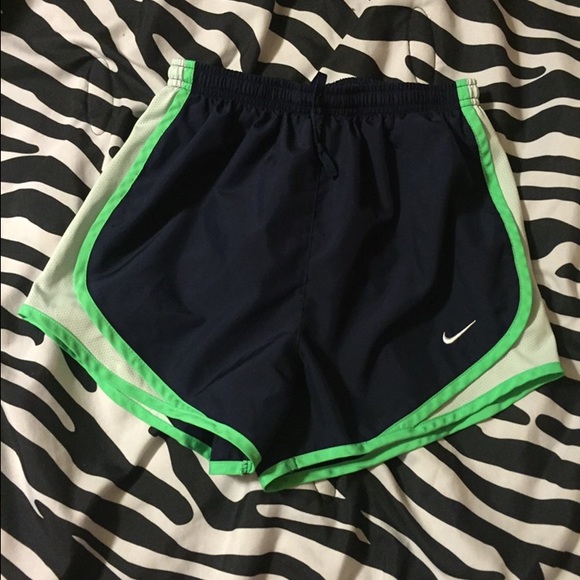 Perfect condition Nike Dri-Fit shorts - Picture 2 of 2
