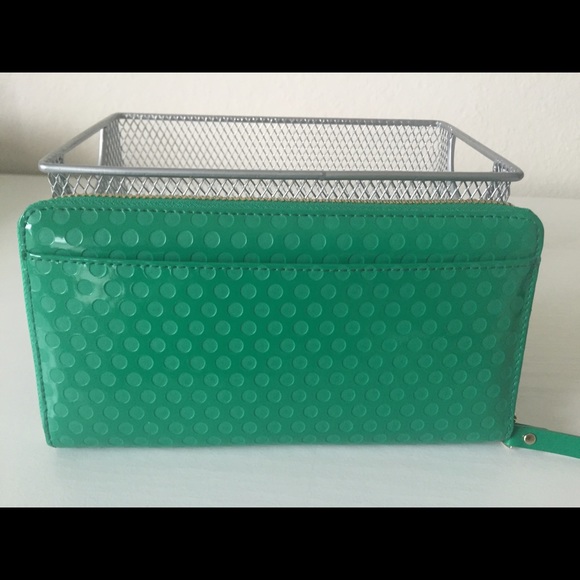 Auth. NWOT, Kate Spade continental wallet-green - Picture 4 of 4