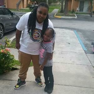 Meet your Posher, Cash