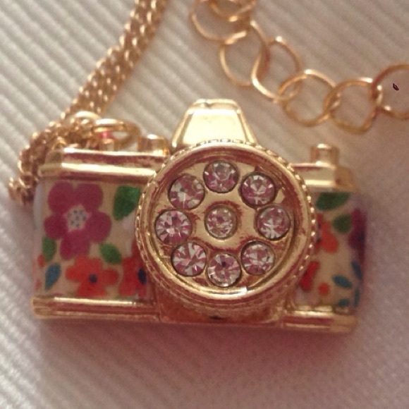 Trendy Camera Charm