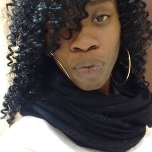 Meet your Posher, Vera