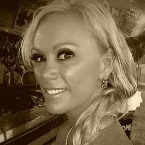 Meet your Posher, Sherry