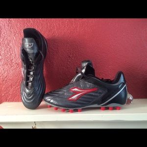 Soccer shoes