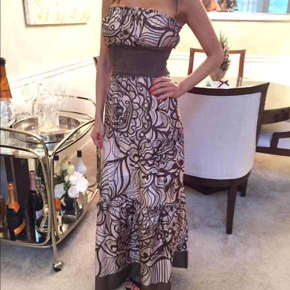 BCBGMaxAzria Dresses & Skirts - 🎀BCBG Long 100% Silk dress🎀