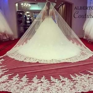 Meet your Posher, Alice