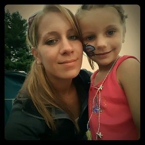 Meet your Posher, Ashley