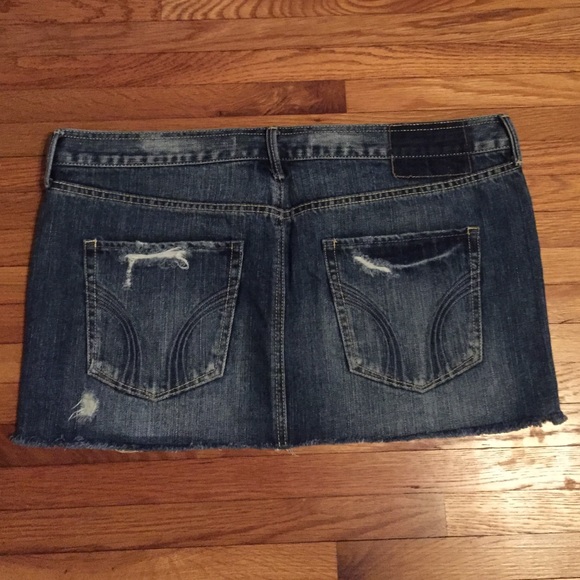 Hollister Denim Skirt (NWOT) - Picture 2 of 3