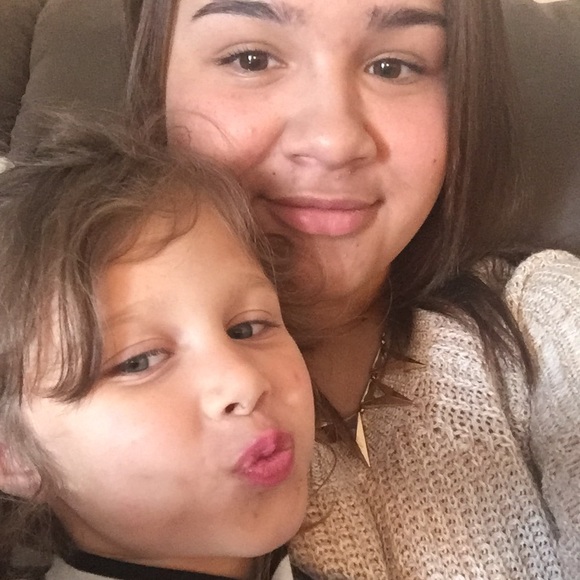 Meet your Posher, Teresa