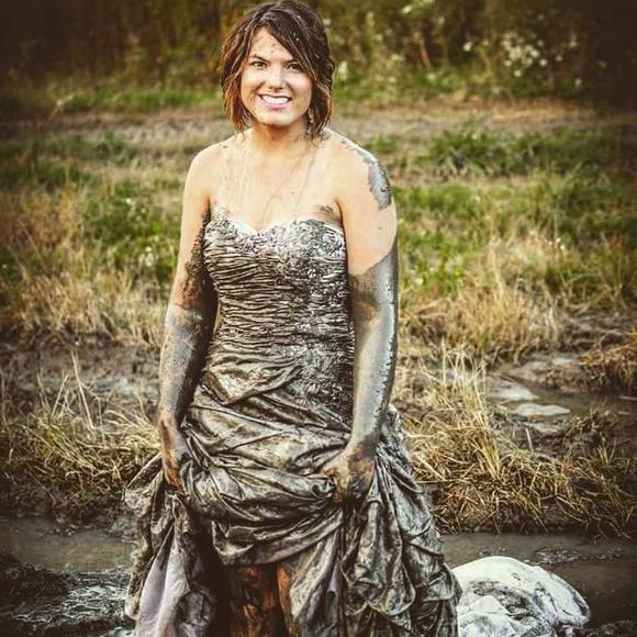 Meet your Posher, Jessica - Picture 1 of 1