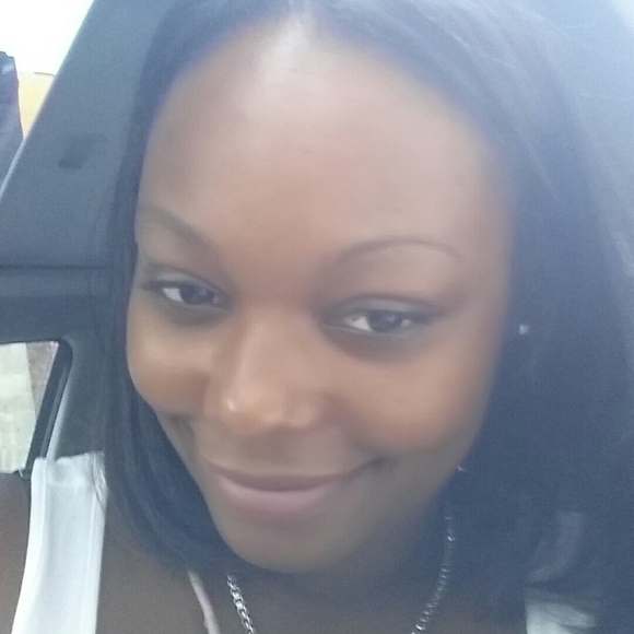 Meet your Posher, Joneisha - Picture 1 of 1