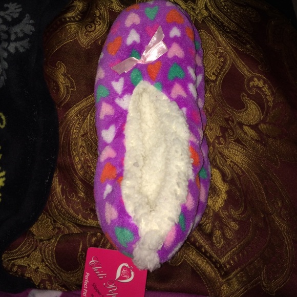 🎈fuzzy purple slippers🎈