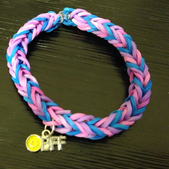 Fishtail with BFF charm - Picture 1 of 2