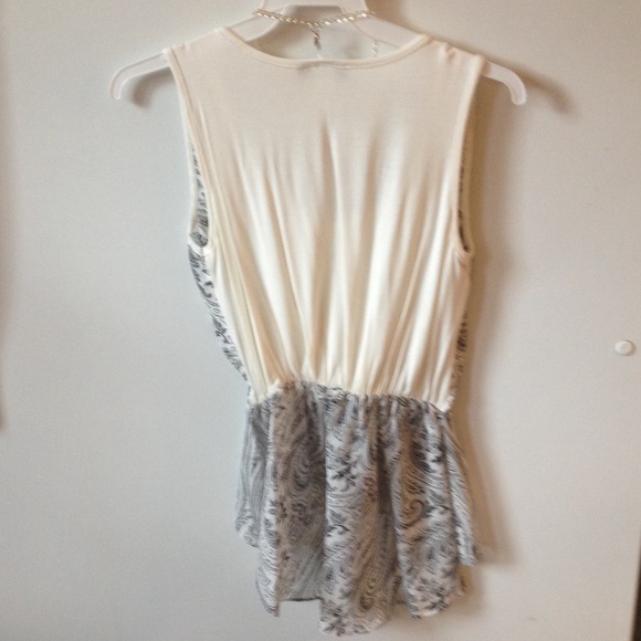 Top - Picture 2 of 2