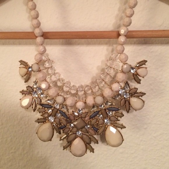 Sold!! Statement necklace! - Picture 2 of 3