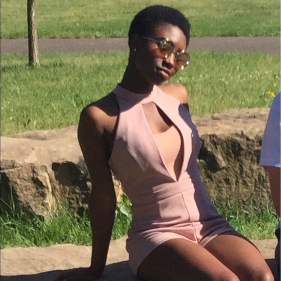 Meet your Posher, Rose-marie - Picture 2 of 3