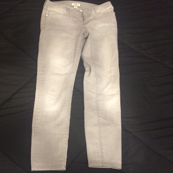 Grey Forever21 Skinny Jeans!!