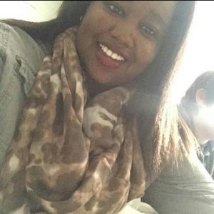 Meet your Posher, Abigail