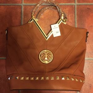 Mia K Farrow tan handbag/purse