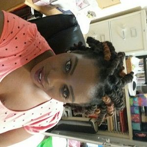 Meet your Posher, Sheeana