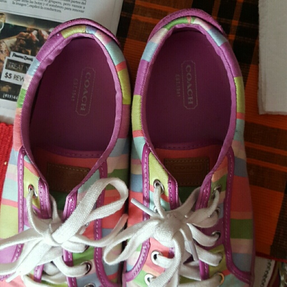 Womens COACH shoes - Picture 2 of 3