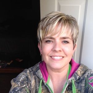 Meet your Posher, Angie