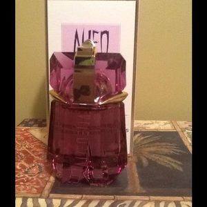 ALIEN by Thierry Mugler