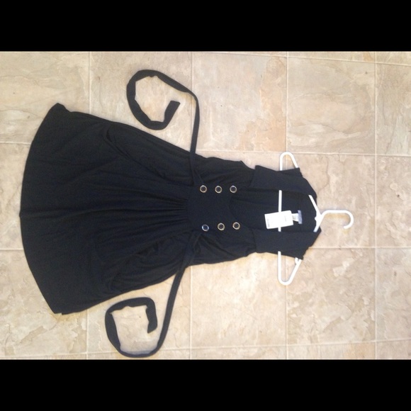 A black collared dress with pockets