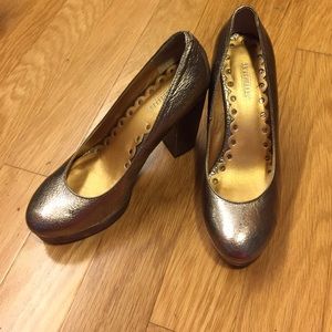 Seychelles pumps