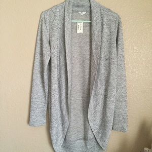 Cute gray/white cardigan