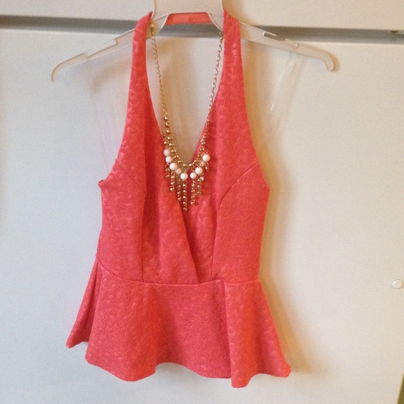 Tops - Picture 2 of 3