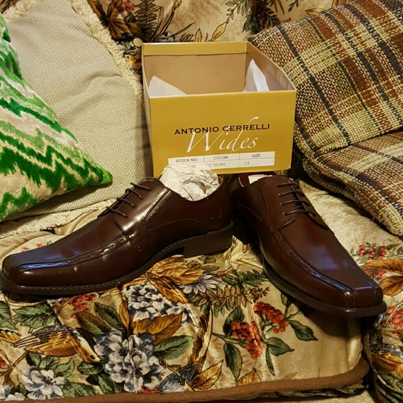 Brown Men's dress shoes