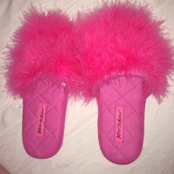Hot pink fluffy Betsey Johnson slippers