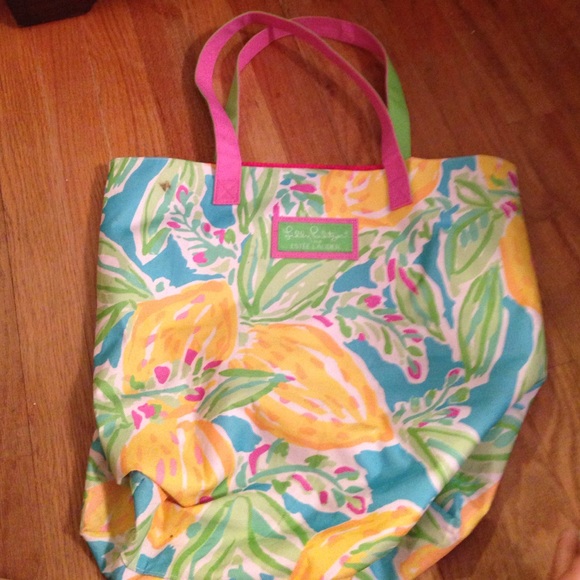 Estée Lauder Lilly Pulitzer Tote