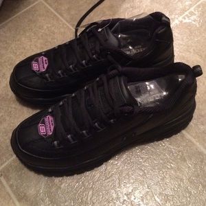 Skechers slip resistant shoes