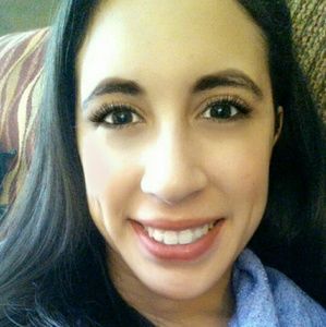 Meet your Posher, Julia