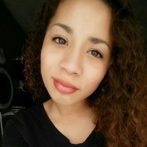 Meet your Posher, Tiarah