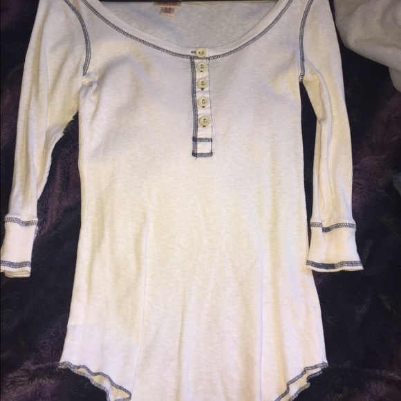Long sleeve with blue lining