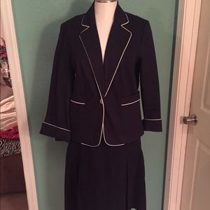 Women's Suit (New)