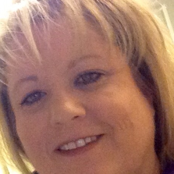 Meet your Posher, Shelly - Picture 1 of 1