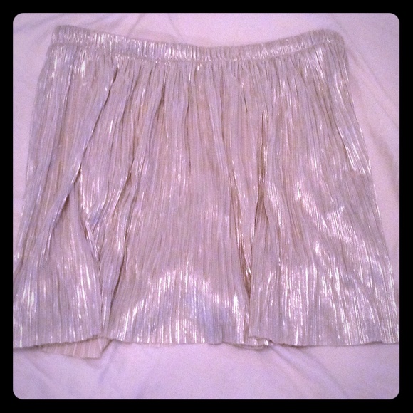 Sparkly mini skirt - Picture 1 of 3