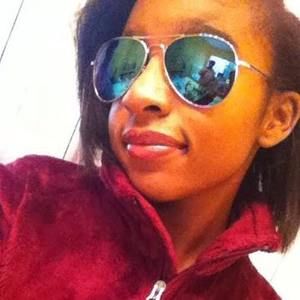 Meet your Posher, Makayla