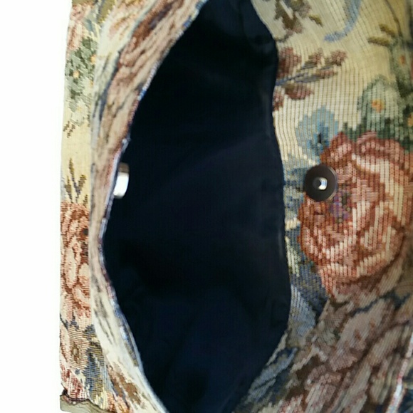 Collapsible Rose Tapestry Tote - Picture 3 of 4