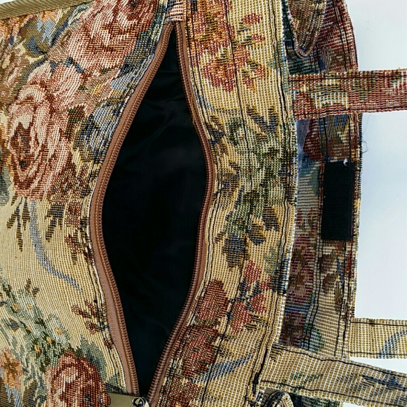 Collapsible Rose Tapestry Tote - Picture 4 of 4