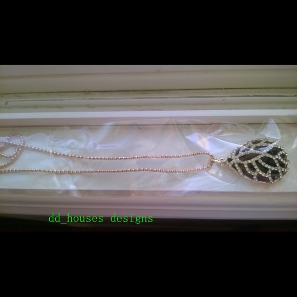 Black and white diamond necklace