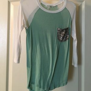 Cute 3/4 sleeve shirt